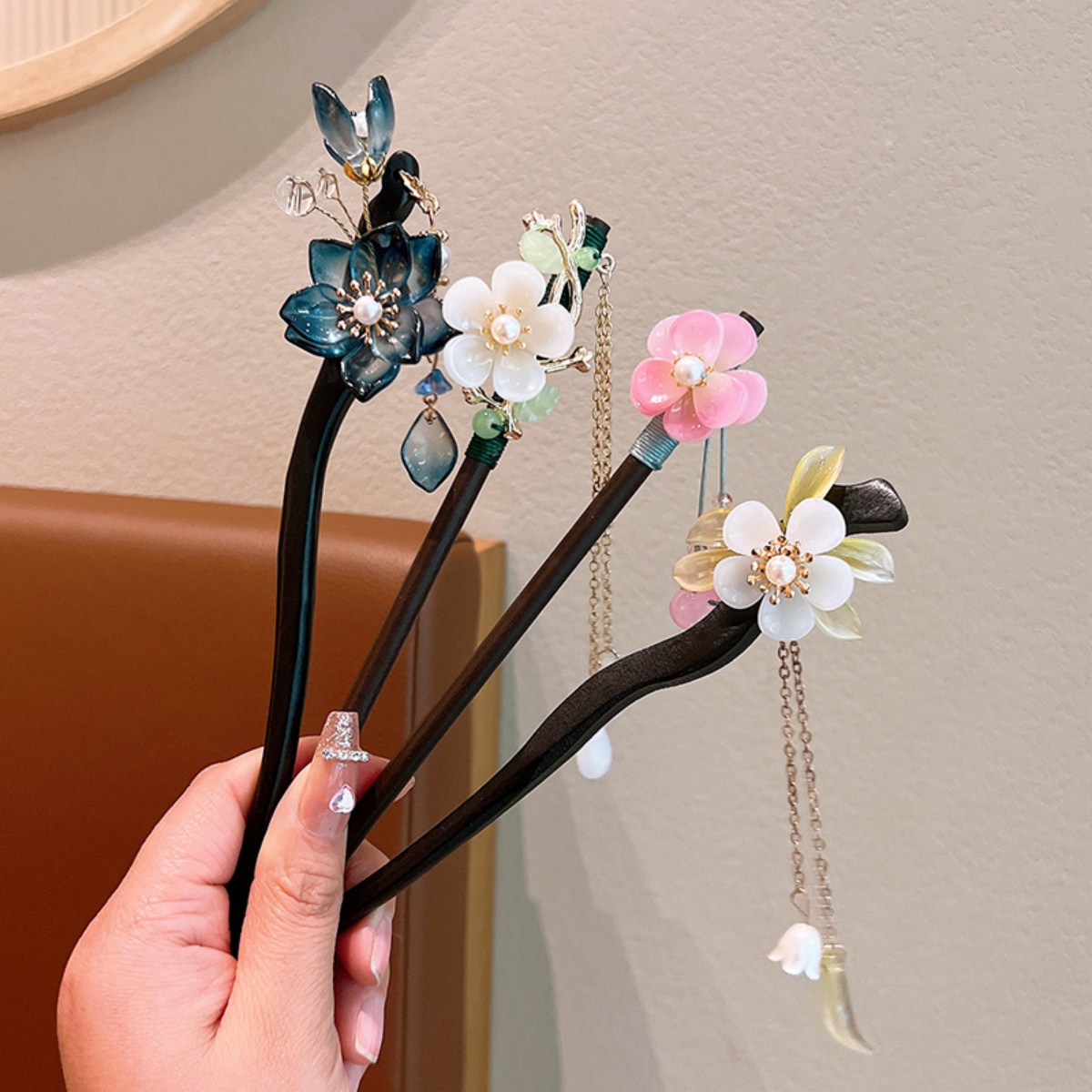 Изысканная деревянная заколка  – обзор и цена Hanbok Hair Pin
